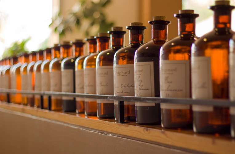 اسانس‌های طبیعی