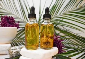 اسانس عطر و تاثیر آن بر ماندگاری رایحه عطر
